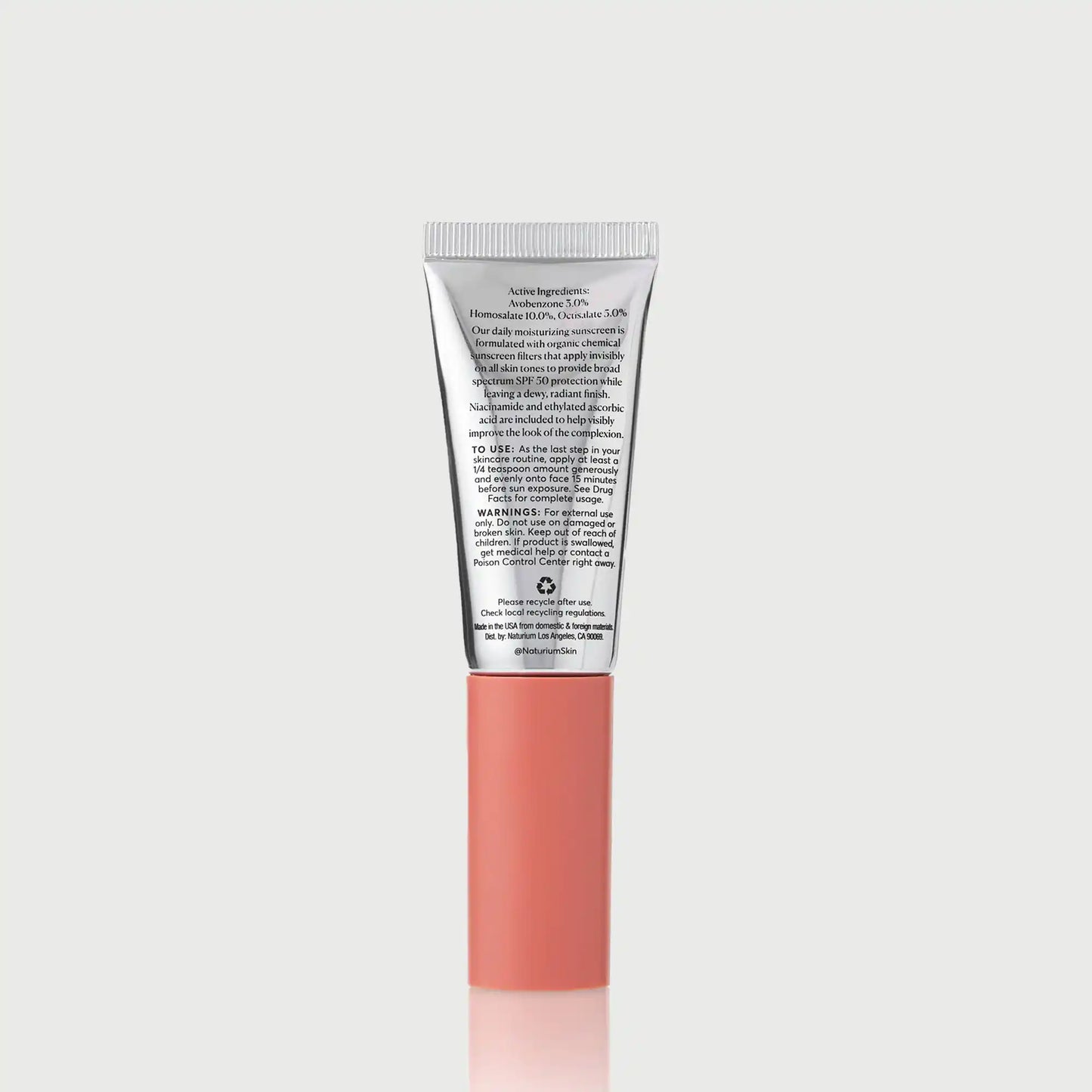 dew-glow-moisturizer-spf-50-travel-size-d7 NATR-10157_Dew-Glow-Moisturizer-SPF-50-Mini_back_capon_bonebkgd_d7cb9bbb-e294-42e2-8d5a-28c73c09b5b5.webp