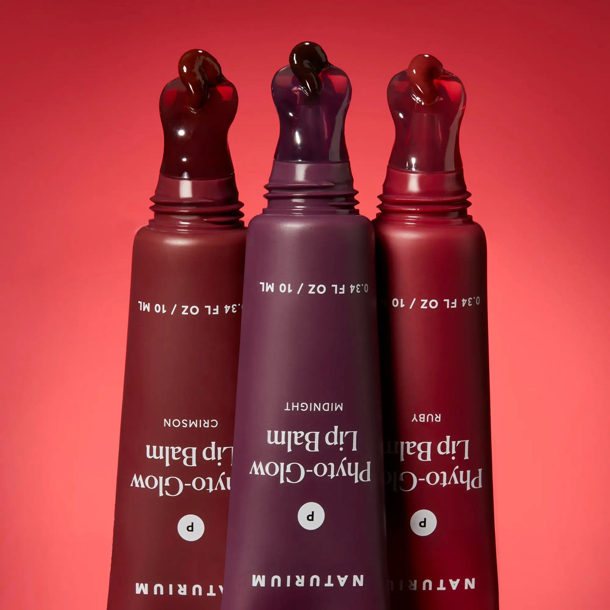 phyto-glow-lip-balm-crimson-d0 phytoglow-moody_6357-crop_1_e73a7054-8061-4f72-8a58-c0111f6fcffa.webp